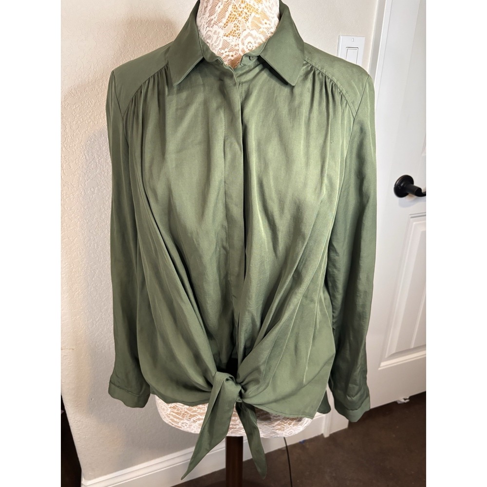 MAEVE ANTHROPOLOGIE Blouse Womens Medium White Sage Green Tie Front Button Up
